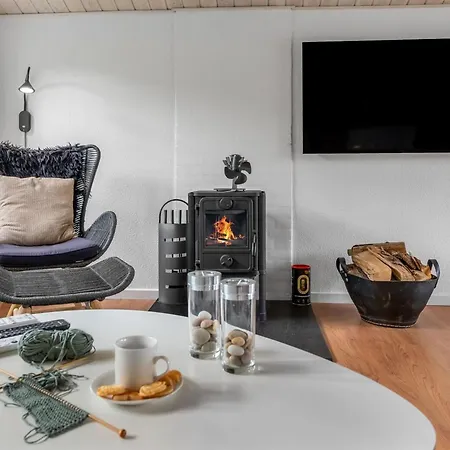 Сasa de vacaciones Tian - 1km From The Sea By Interhome *