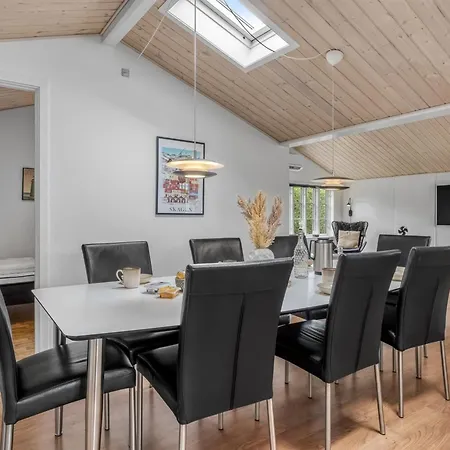 Tian - 1km From The Sea By Interhome *