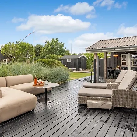Сasa de vacaciones Tian - 1km From The Sea By Interhome